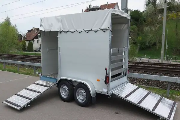  Tieranhänger kaufen Vezeko Viehanhänger Treibgitter Pongratz
