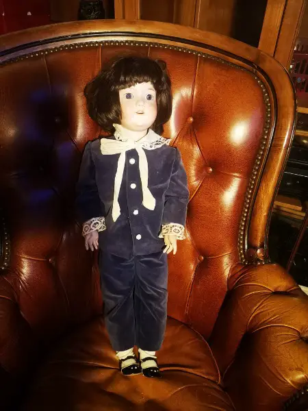  Antike Porzellanpuppe