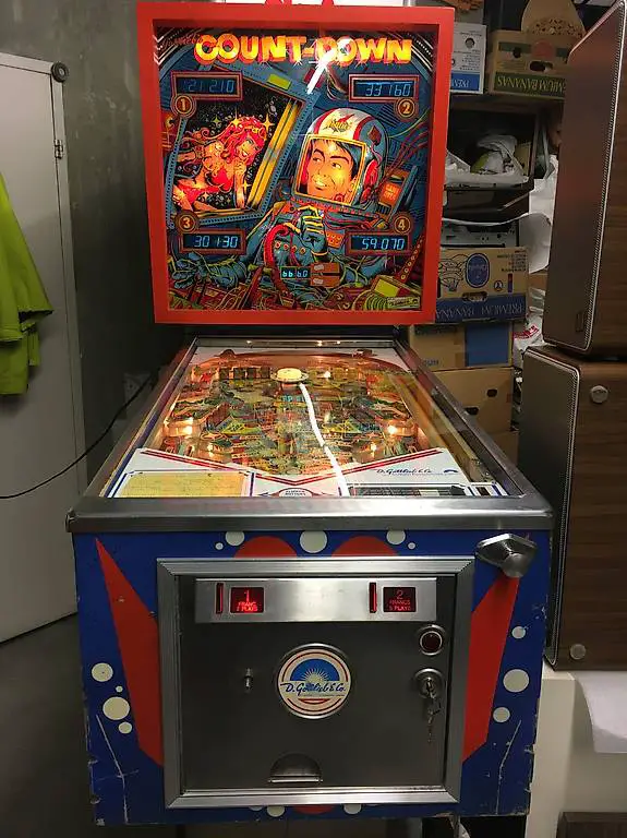 Flipper Flipperkasten Count Down von Gottlieb Jahr 1979