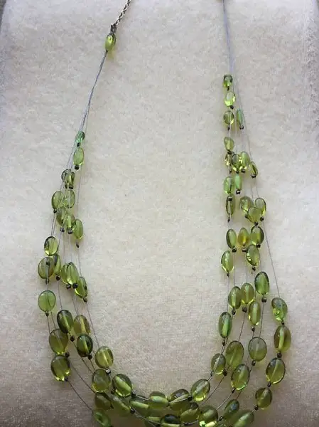 Kette Edelstein Mineralien Schmuck Steine Basel - hellgrün