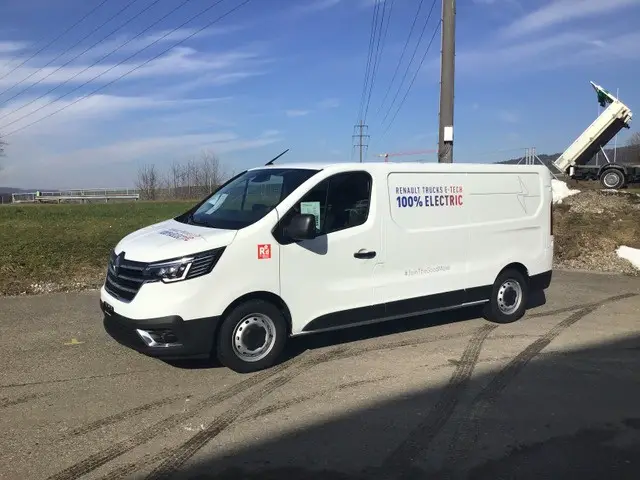 RENAULT / RENAULT TRUCKS, Trafic E-Tech, L2/H1, 90 kW / Elektro, Kastenwagen (Transporter)