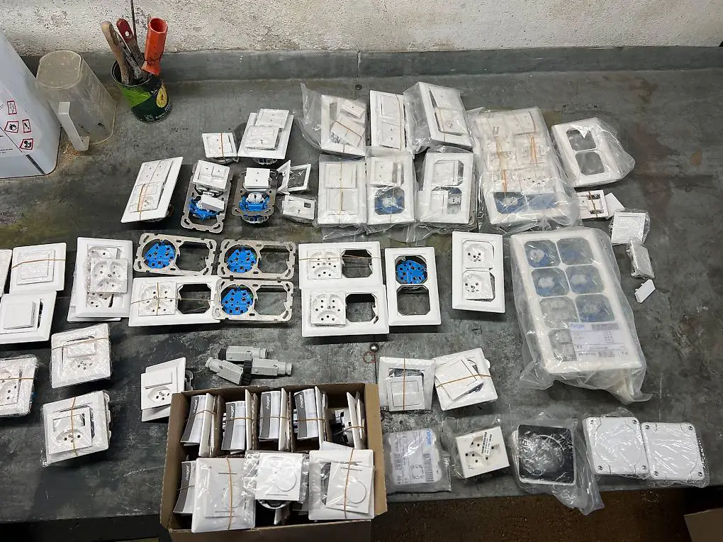 Div.Schalter/Steckdosen