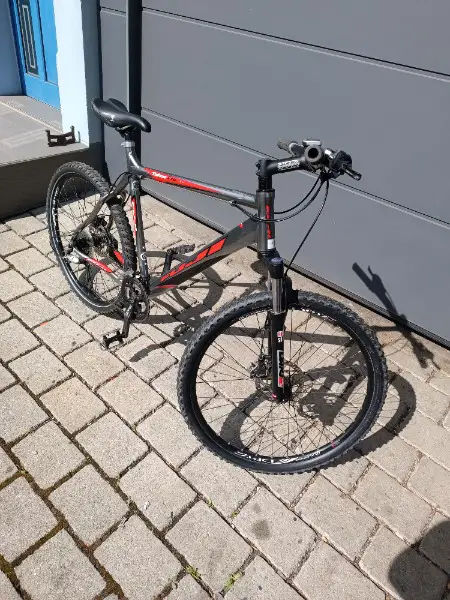 Schönes Bike Fuji Tahoe Pro