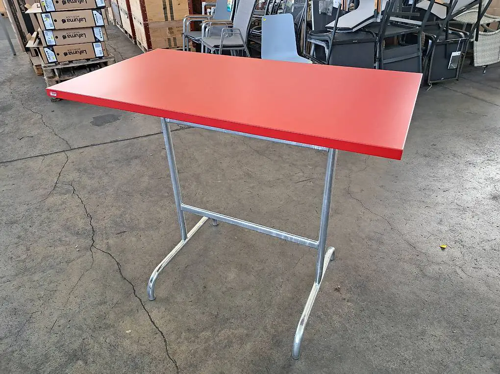 SCHAFFNER Bartisch Säntis rot 130x70x110 cm, ab Ausstellung