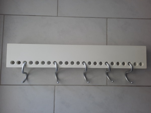 Kleiderleiste, Garderobenleiste