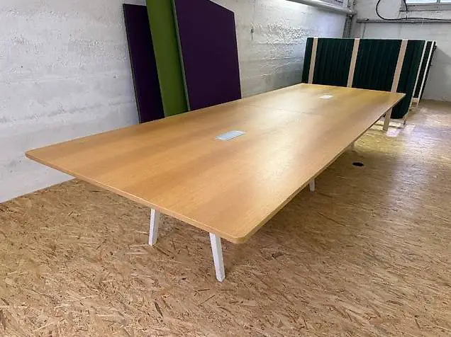 Vitra Joyn Besprechungtisch 400x140cm