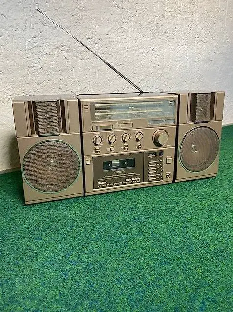SABA Radio-Cassetten-Portable