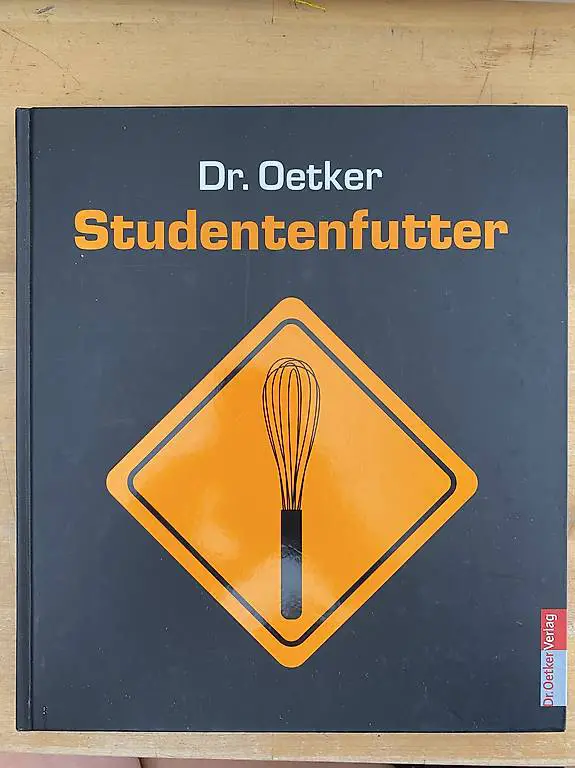 2 verschiedene Rezeptbücher