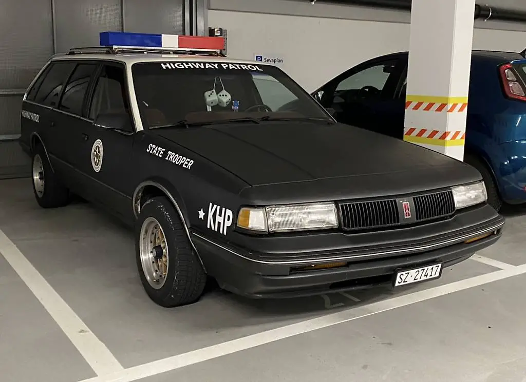 Oldsmobile Cutlass Highway Patrol