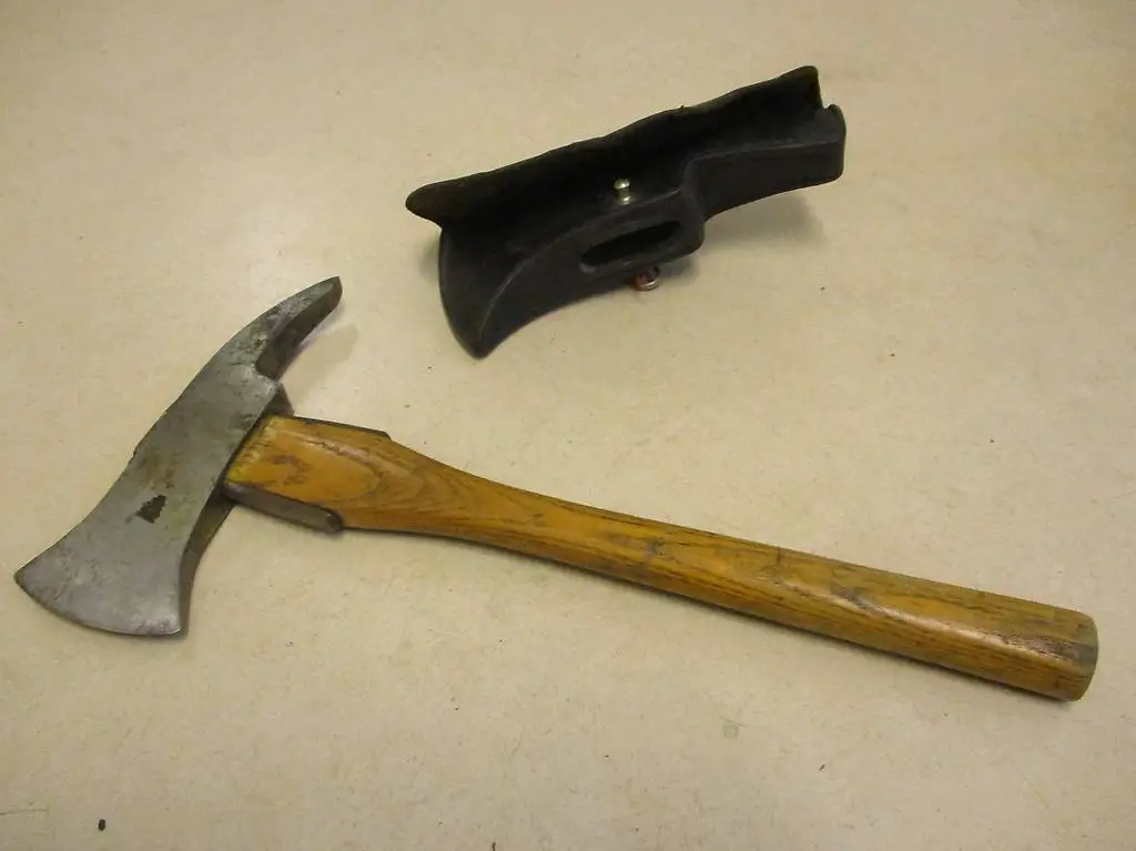 Hist. Feuerwehr-Beil Rettungs-Axt Laeng, Bärtschi Zumstein