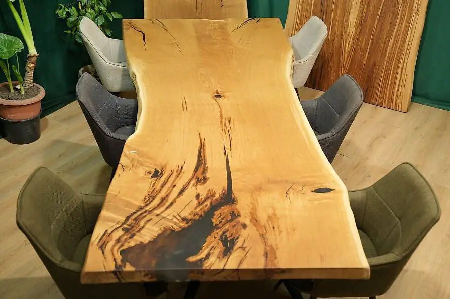 Eichenesstisch - Handgefertigt aus einer einzigen Baumscheib