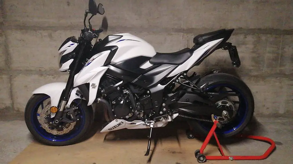 Suzuki GSX-S 750 ABS année 2020 avec 7000 km