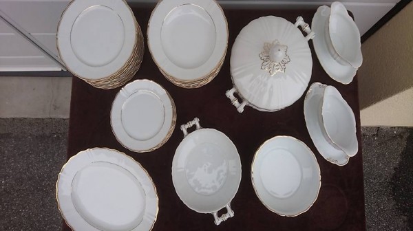 Fürstenberg Speiseservice "Anna Carina Goldrand"