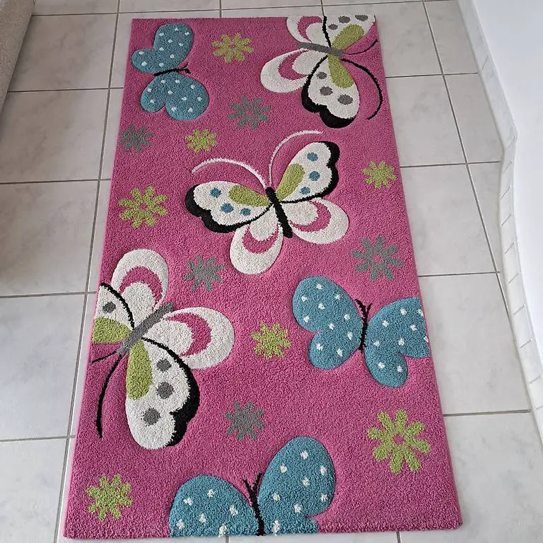 Zu verkaufen Kinderzimmer-Teppich pink/farbig