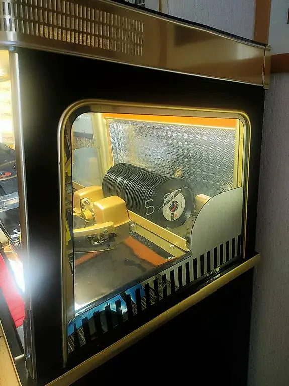 Bergmann Musikbox S 80