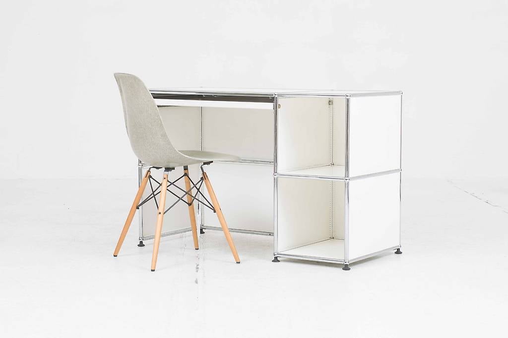 USM Schreibtisch in Reinweiss - Fächer rechts