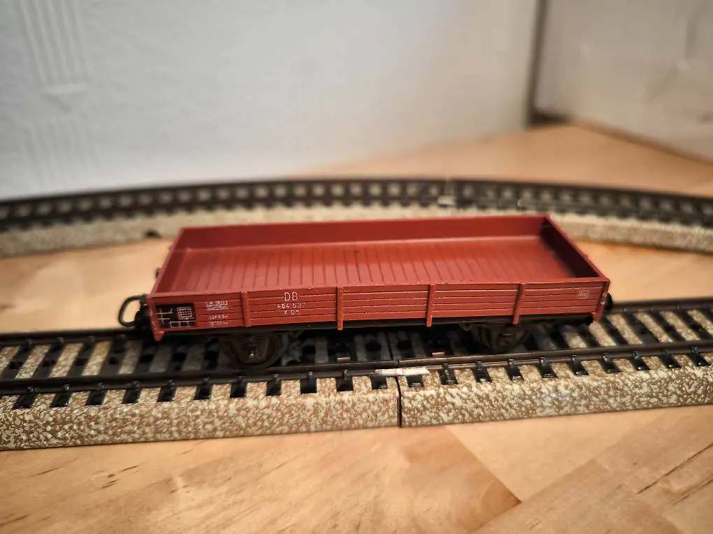 Märklin Niederbordwagen 2-achsig braun H0