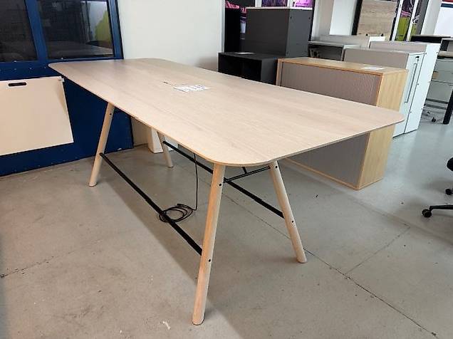 Girsberger Akio Hochtisch