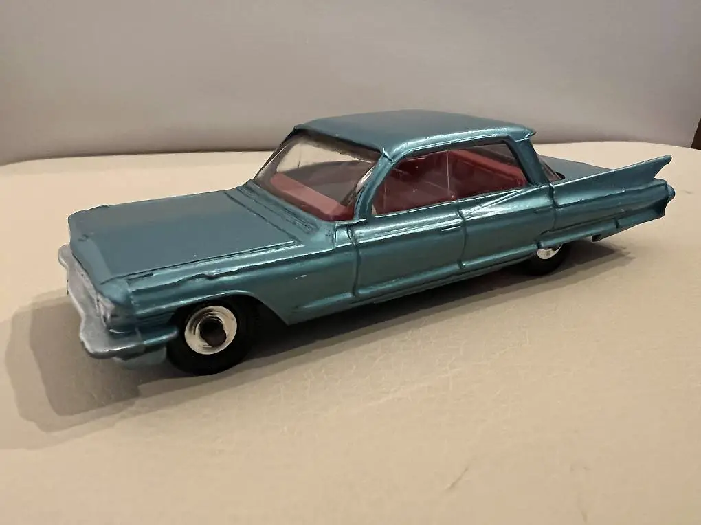 Dinky Toys 147 1:43 Cadillac 62 wie Neu Top