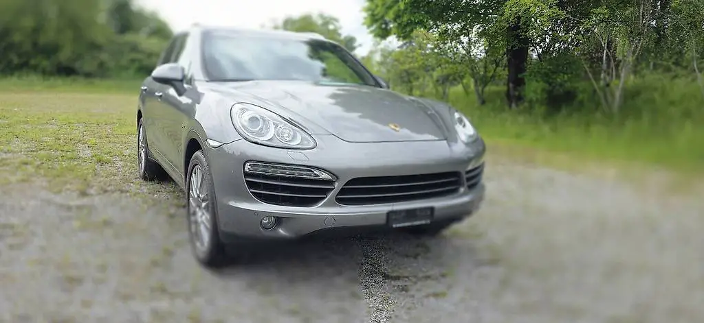 Porsche Cayenne Hybrid 3.0
