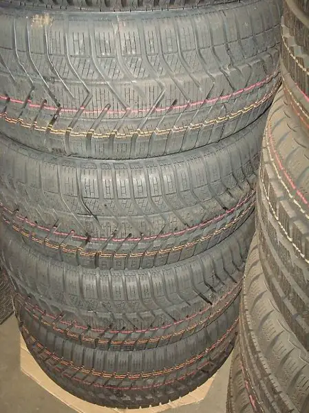 245/35 R 18 EL 94 V Pirelli 4 St. mit Montage Fabrikneu