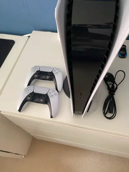 Ps5 mit Zubehör (gebraucht)