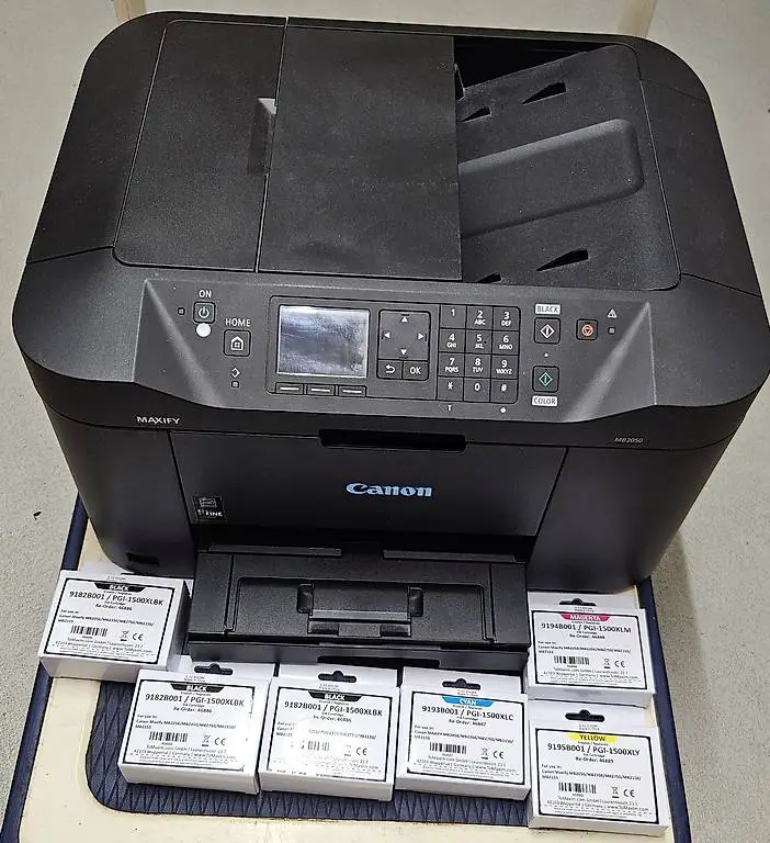All-in-One-Drucker mit 6 passenden Druckpatronen