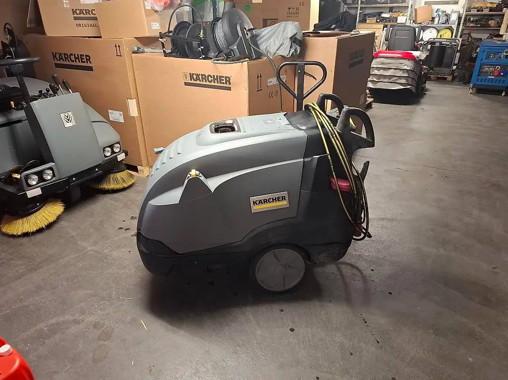 Kärcher Heisswasser-Hochdruckreiniger HDS 11/18-4S