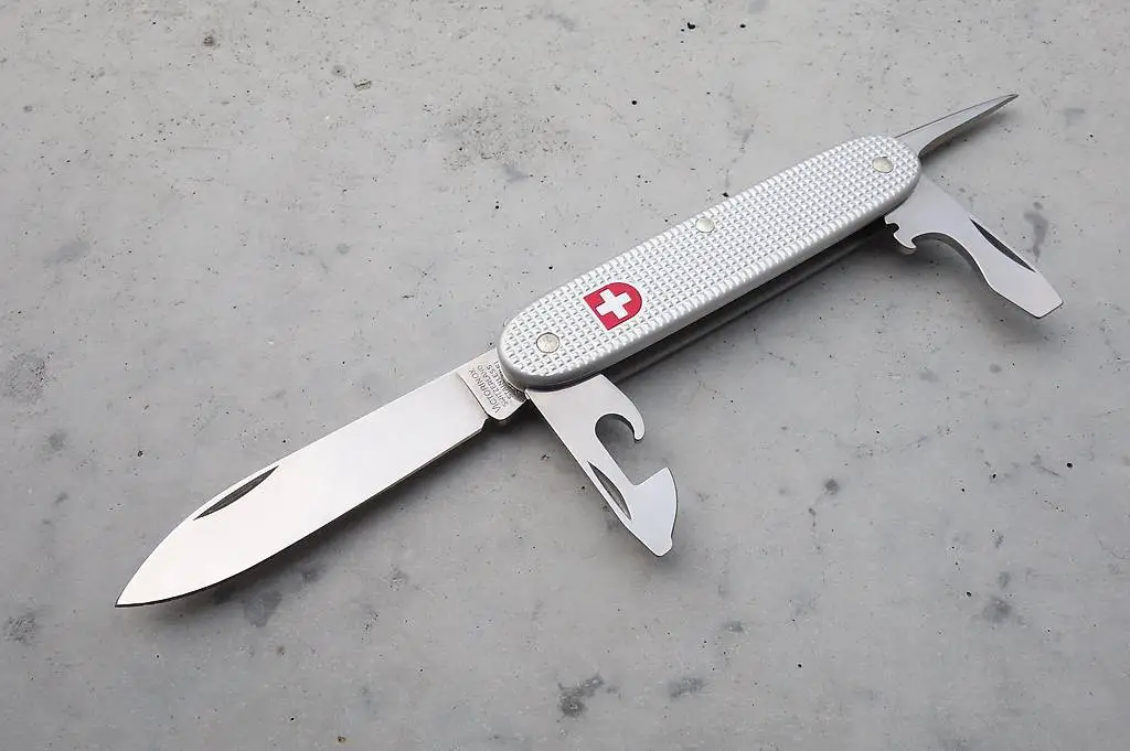 Victorinox Soldatenmesser 04