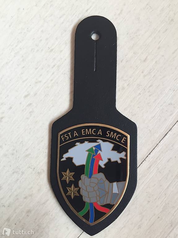 zwei Brusttaschenanhänger CH- Armee