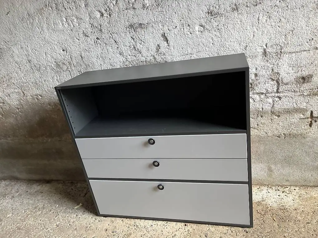 Büromöbel von Bigla