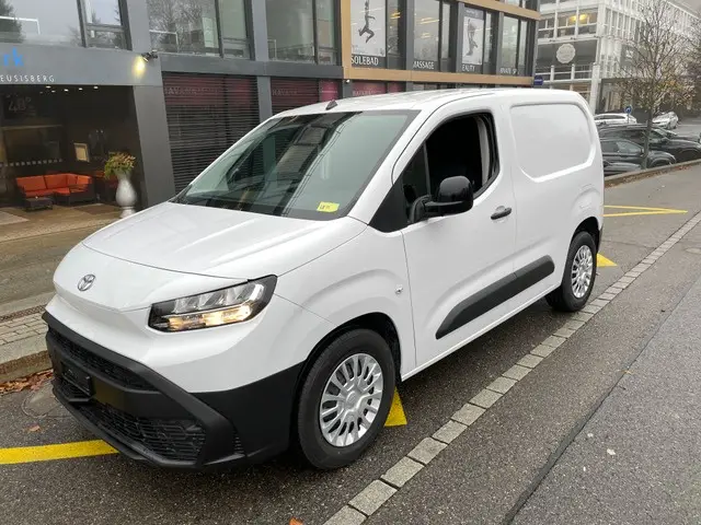TOYOTA, Proace City Van EV 50 kWh Advanced Mediu, Minivan