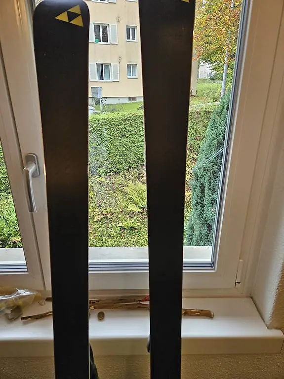 Fischer Ski mit Bindung
