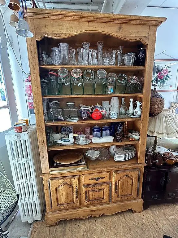 Eichen Regal, mit 3 Türen und 1 Schublade H222, B130, T32 cm