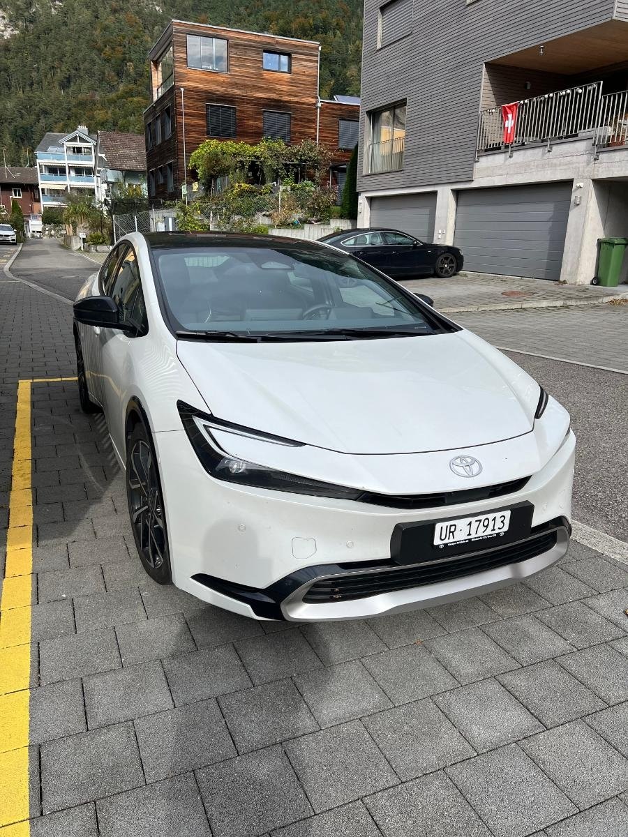 TOYOTA Prius 2.0 Plug-In-Hybrid Premium