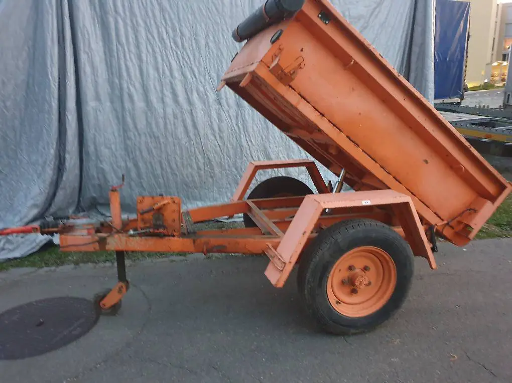 Anhänger Kippanhänger Bagger Stapler Traktor Landmaschinen