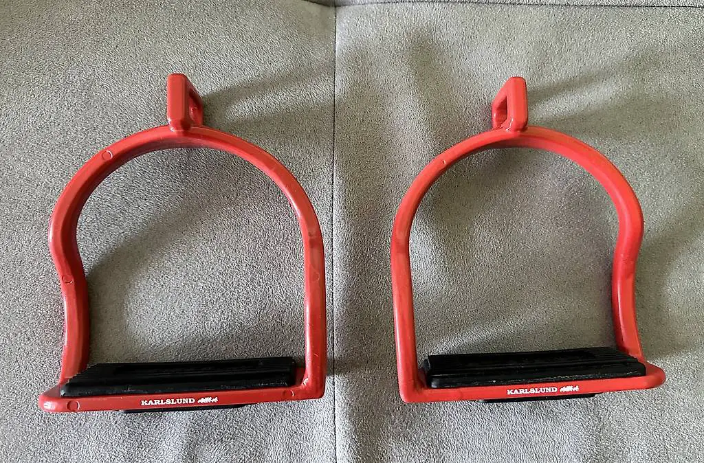 Steigbügel Alu Karlslund rot