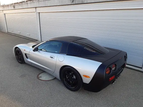 Corvette C5 - 5.6 V8 Targa mit Extras in einem Top Zustand