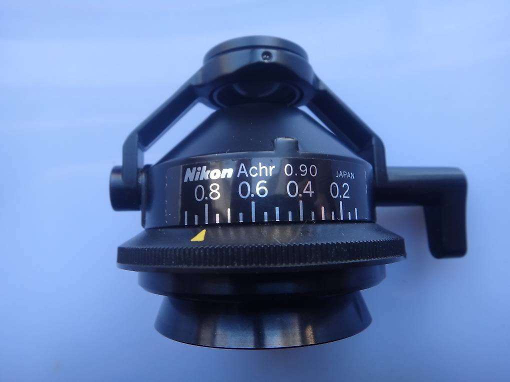 Nikon Mikroskop Kondensor Achromat 0.90 mit Ausschwenklinse