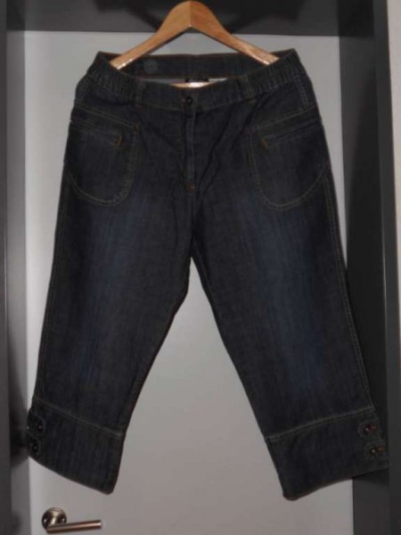 Neu: Jeans-Bermudas - blau - Gr.44