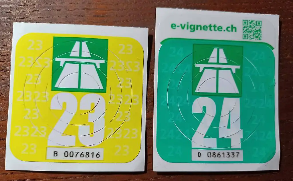 Vignette 2023 + 2024 (prezzo per la coppia)