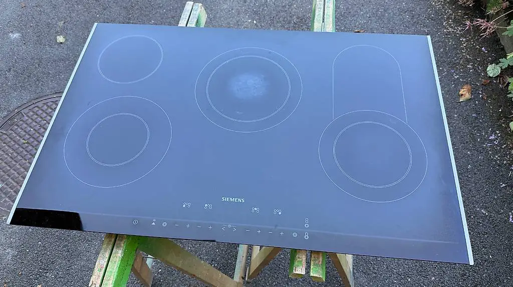 Glaskeramik-Kochfeld Siemens (80cm)