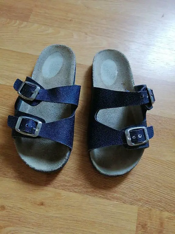 Hausschuhe/Finken, Gr. 30