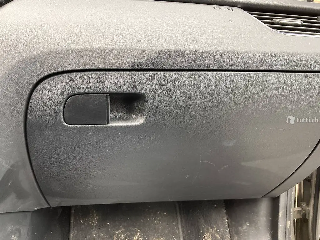  Handschuhfach Skoda Octavia 2018
