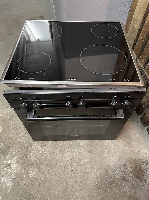 Four et plaque vitrocéramique encastrable