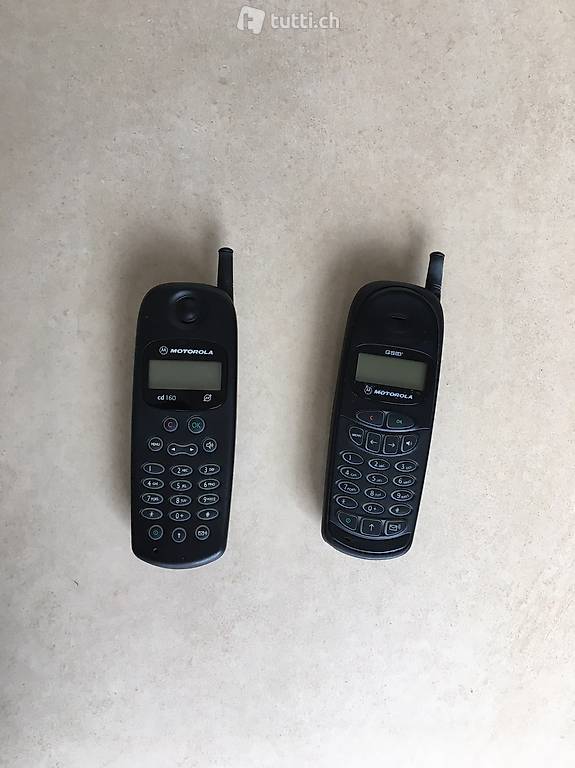 2 Motorola GSM vintage