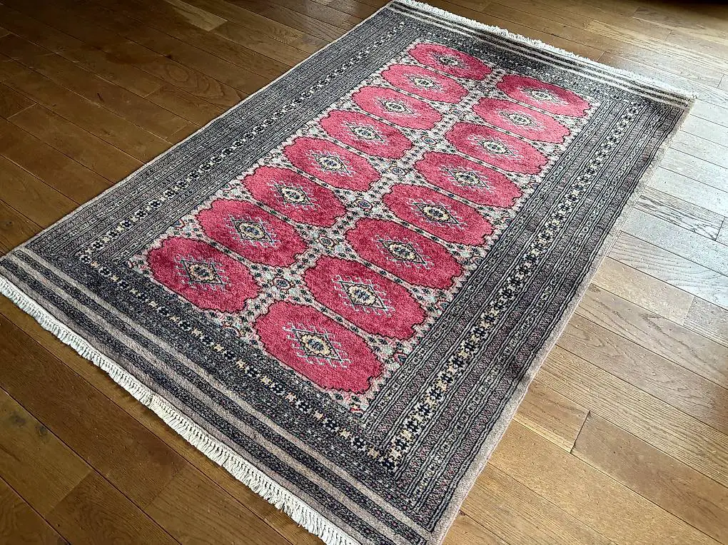 handgeknüpfter Pakistanischer ORientteppich