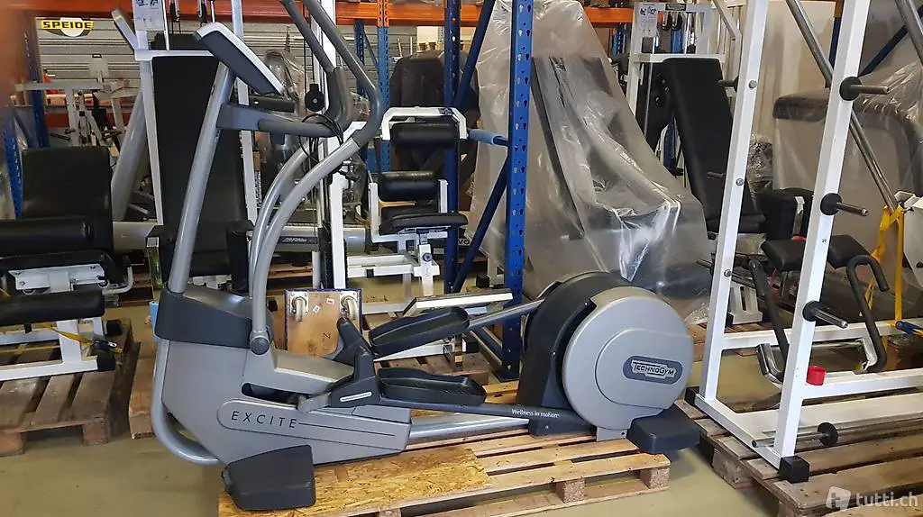  Cross Synchro Technogym 700 LED