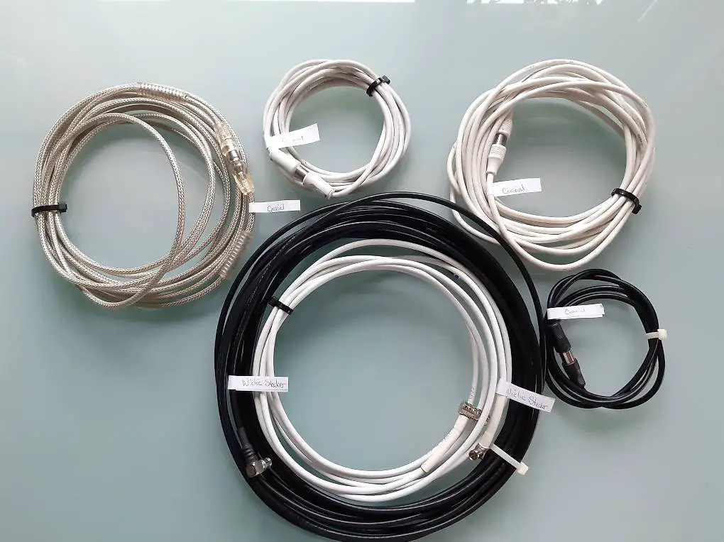 Fernsehkabel & Adapter