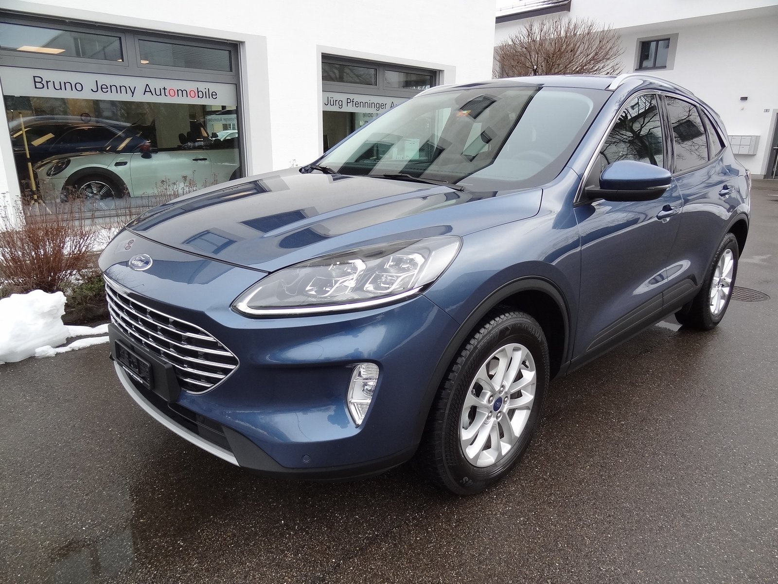 ford kuga 2.5 fhev cool connect 4wd